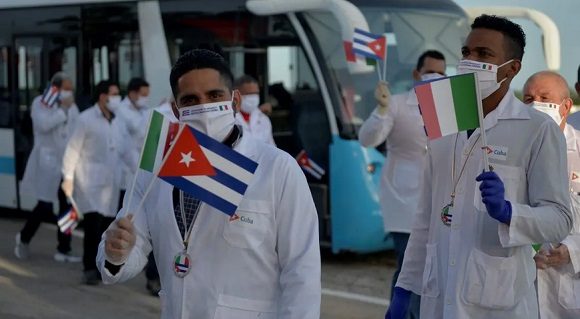 Lee más sobre el artículo Organización italiana pide el retorno de médicos cubanos
