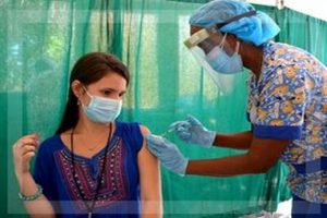 Read more about the article A woman from Villa Clara immunized against COVID-19<div class="yasr-vv-stars-title-container"><div class='yasr-stars-title yasr-rater-stars'
id='yasr-visitor-votes-readonly-rater-23eb8f460612b'
data-rating='0'
data-rater-starsize='16'
data-rater-postid='3796'
data-rater-readonly='true'
data-readonly-attribute='true'
></div><span class='yasr-stars-title-average'>0 (0)</span></div>