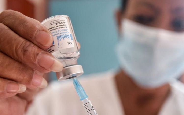 Lee más sobre el artículo Lotes monodosis de la vacuna Abdala, sin tiomersal, deben estar listos este mes