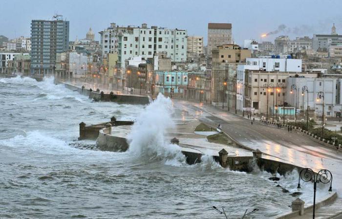 Lee más sobre el artículo Inundaciones costeras en Cuba, su impacto y clasificación