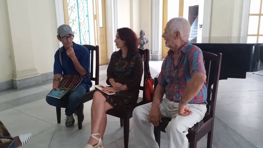 Lee más sobre el artículo Promueven en Villa Clara amor por la lectura en intercambio con escritores de la localidad 